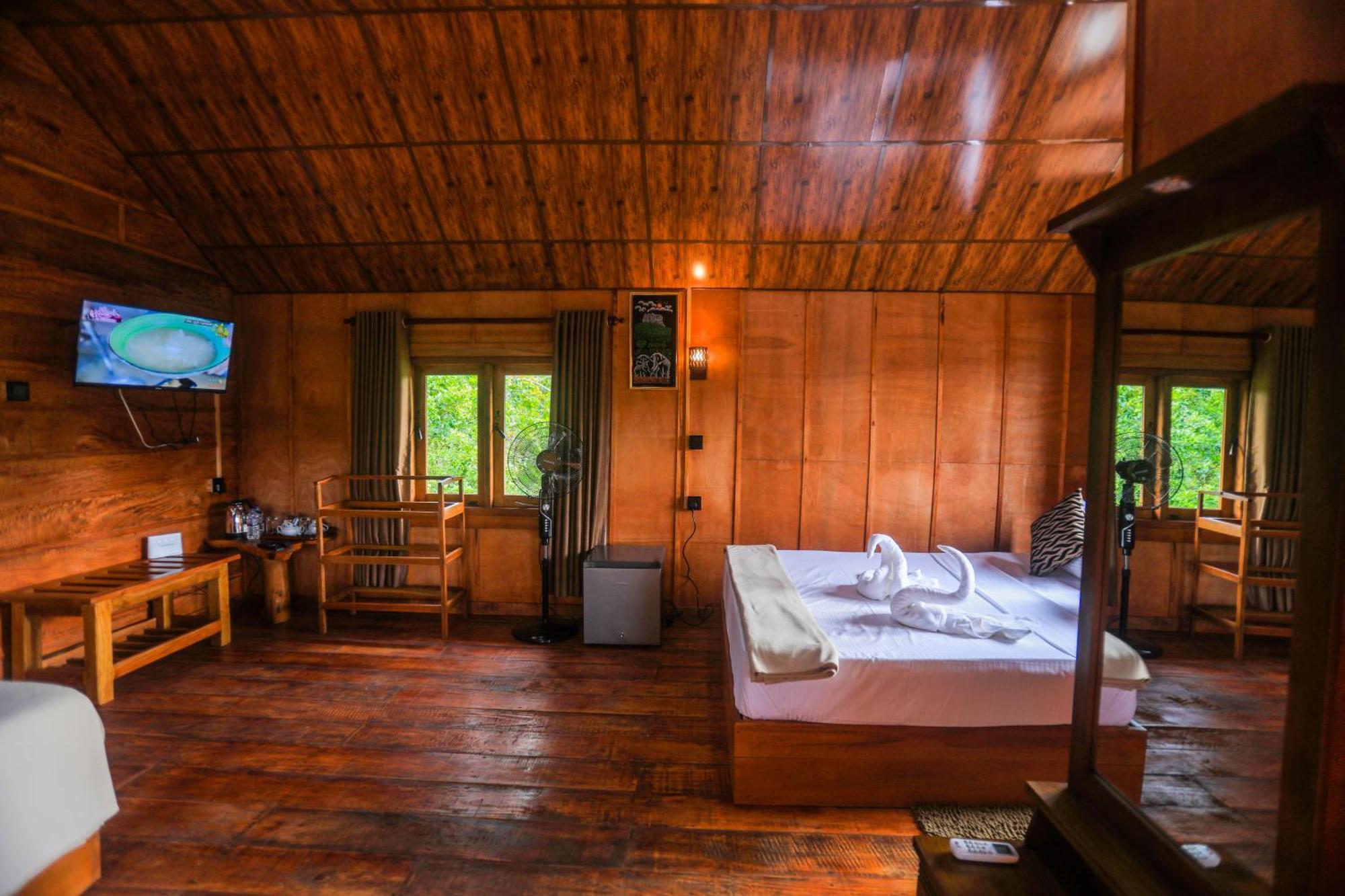 Lion Wood Treehouse Villa Talkote Eksteriør bilde
