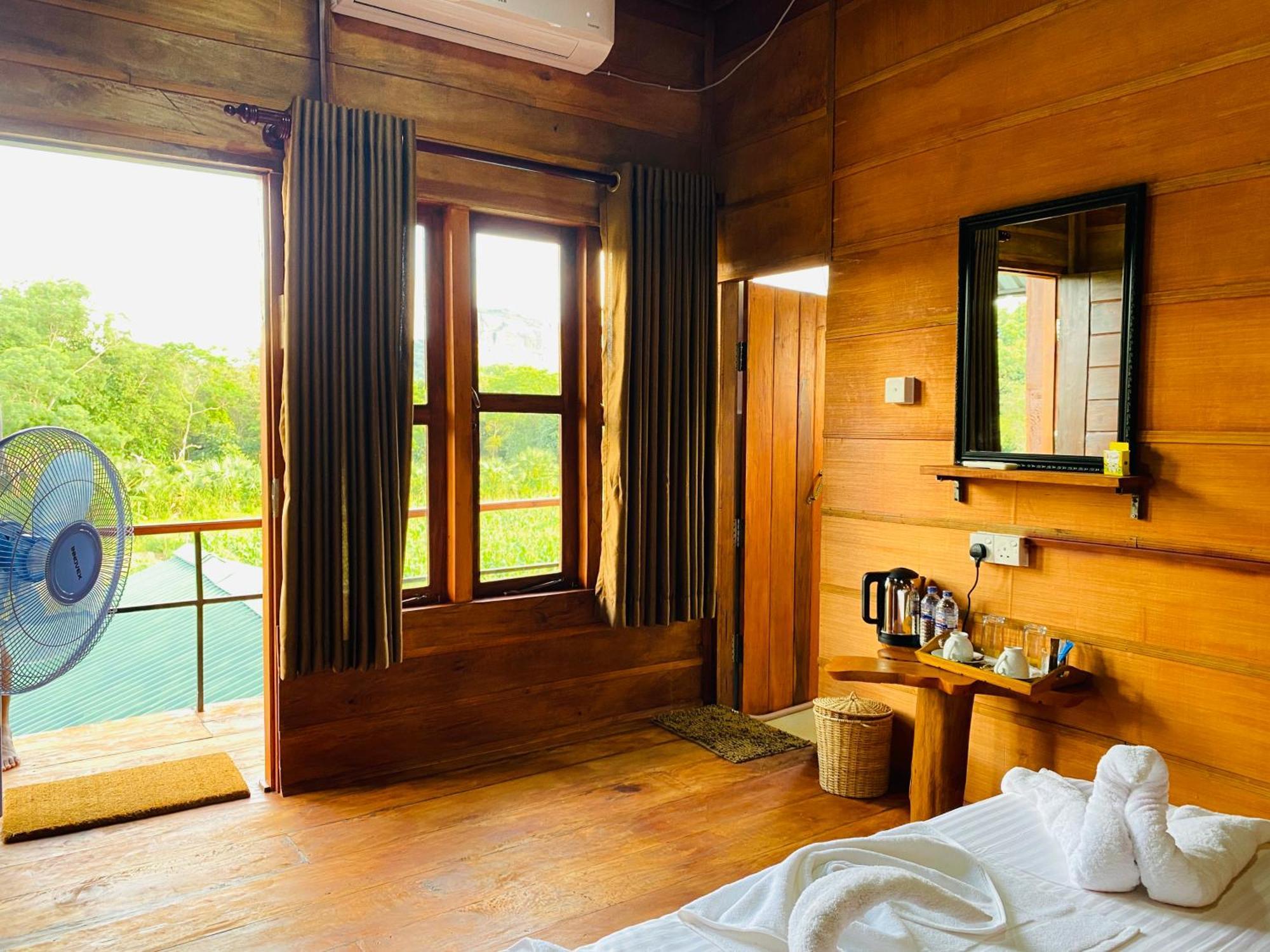 Lion Wood Treehouse Villa Talkote Eksteriør bilde